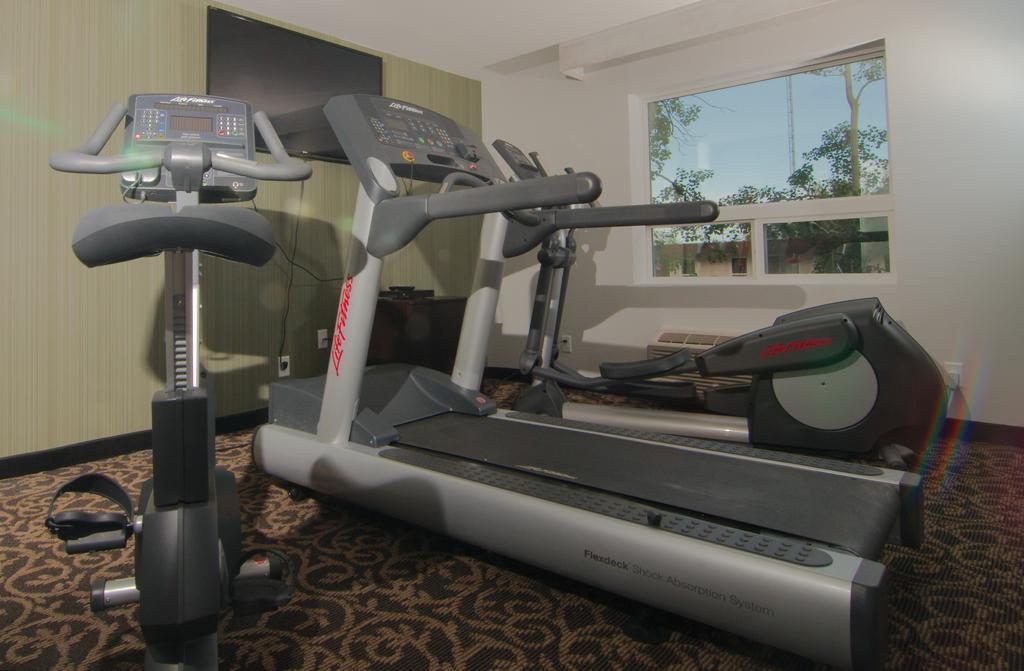 Paradise Inn And Suites Redwater Dış mekan fotoğraf