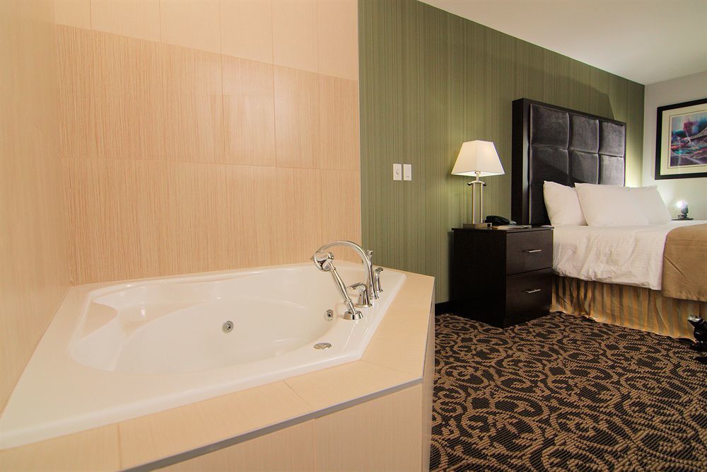 Paradise Inn And Suites Redwater Dış mekan fotoğraf